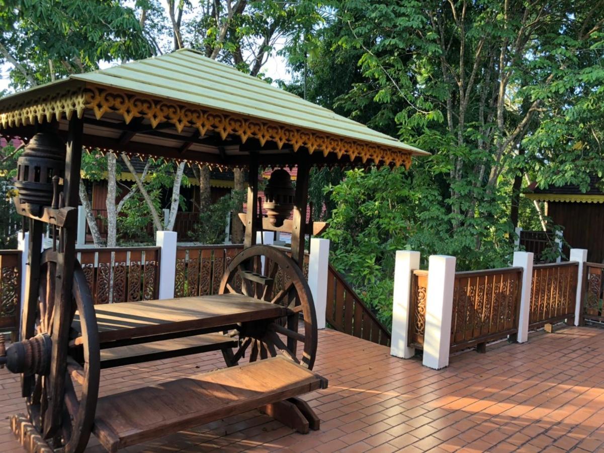Hotel Siblanburi Resort Mae Hong Son Buitenkant foto