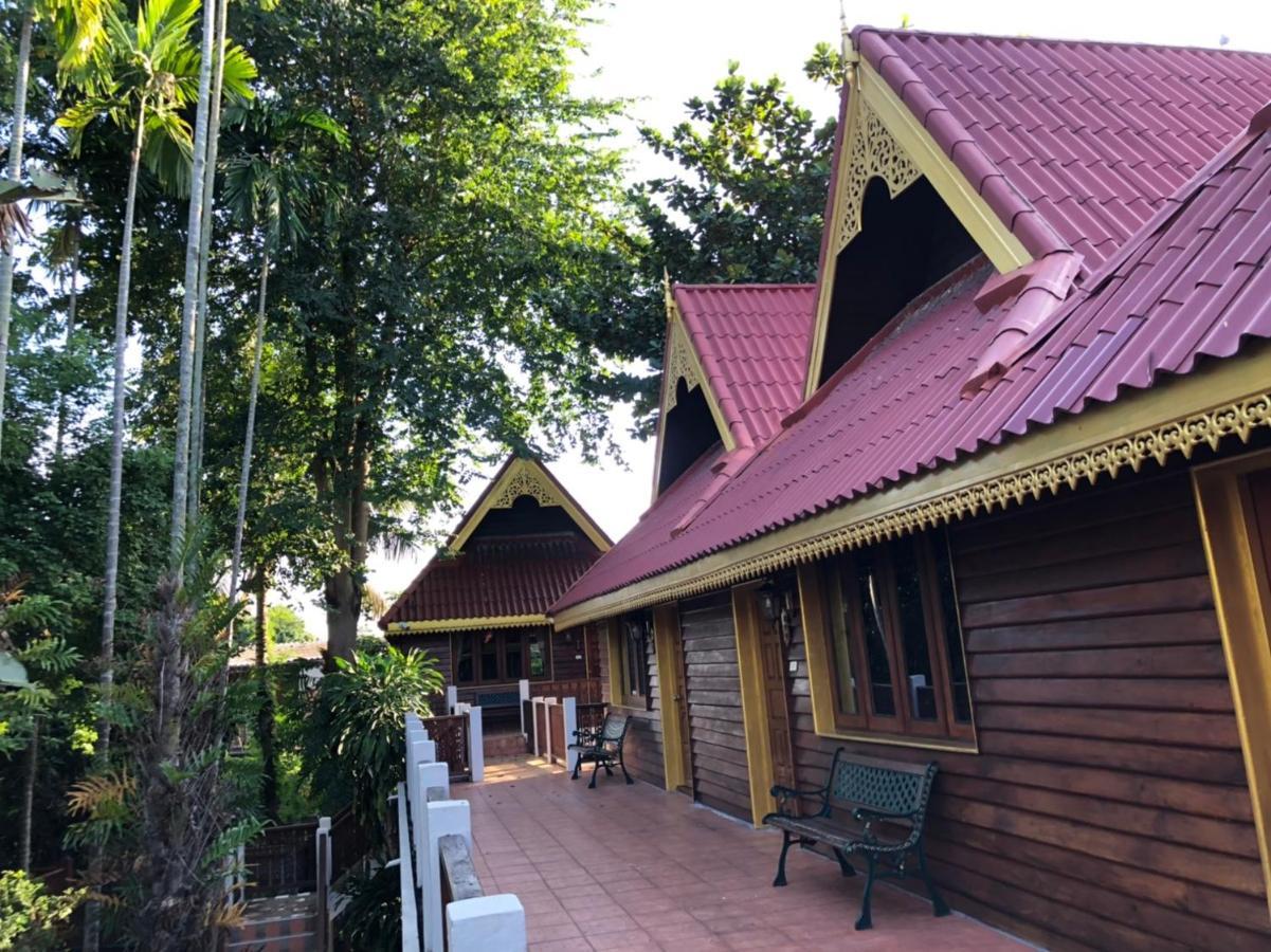 Hotel Siblanburi Resort Mae Hong Son Buitenkant foto